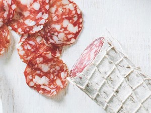 Sliced Saucisson